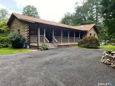 54 Outlook, New Milford, CT 06776