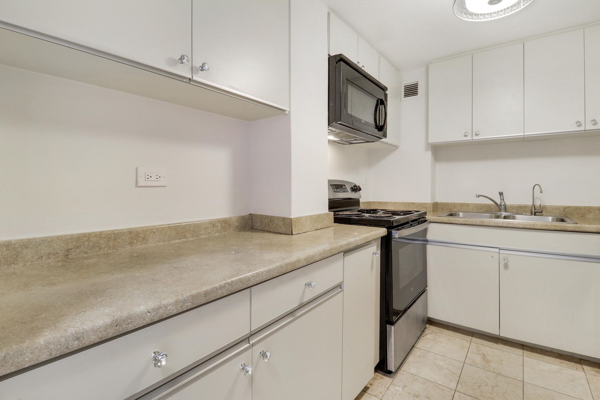 2800 N Flagler Drive, Unit 815, West Palm Beach, FL 33407 Photo