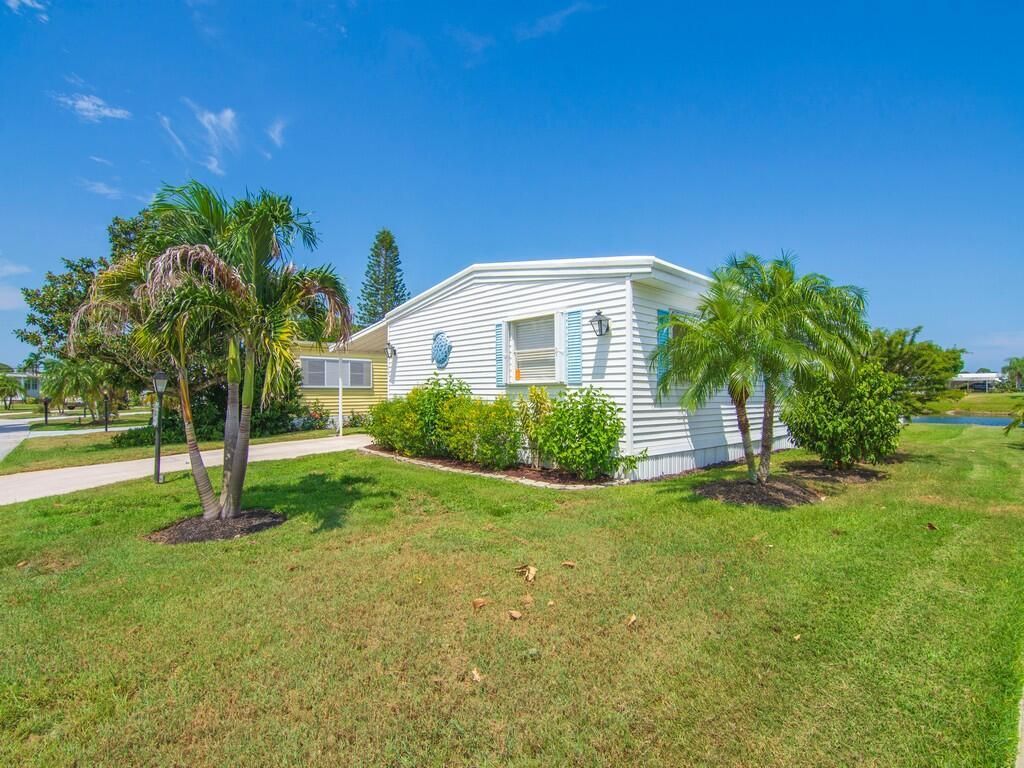 44 Village Lane, Jensen Beach, FL 34957 Photo