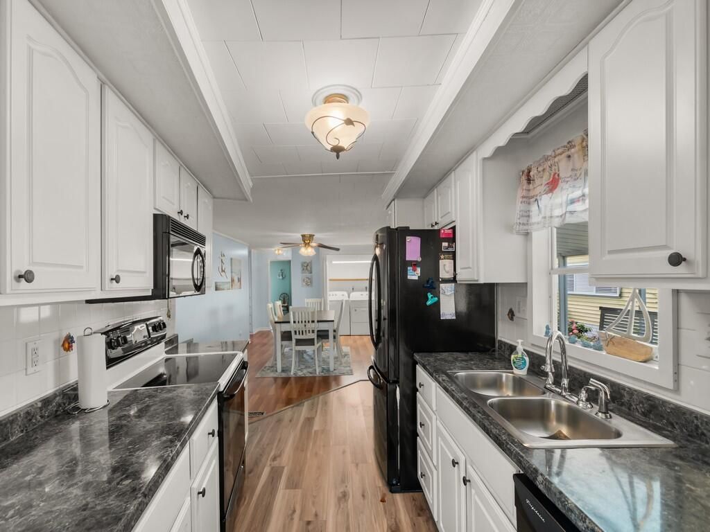 44 Village Lane, Jensen Beach, FL 34957 Photo