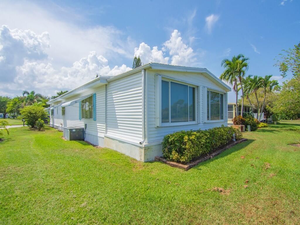 44 Village Lane, Jensen Beach, FL 34957 Photo