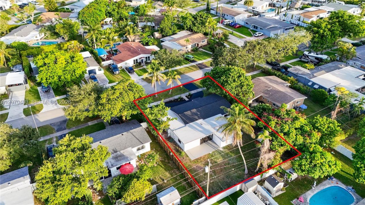 9281 Martinique Dr , Cutler Bay, FL 33189 Photo