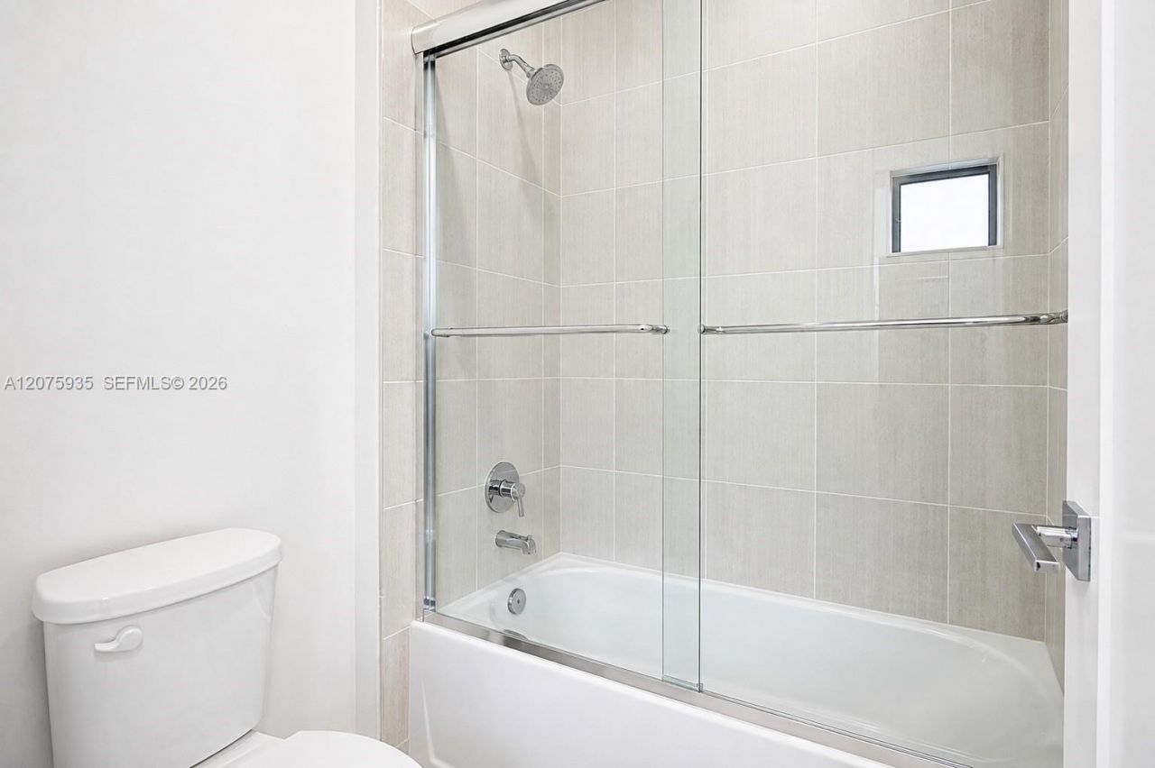 4318 NW 81st Ave, Doral, FL 33166 Photo