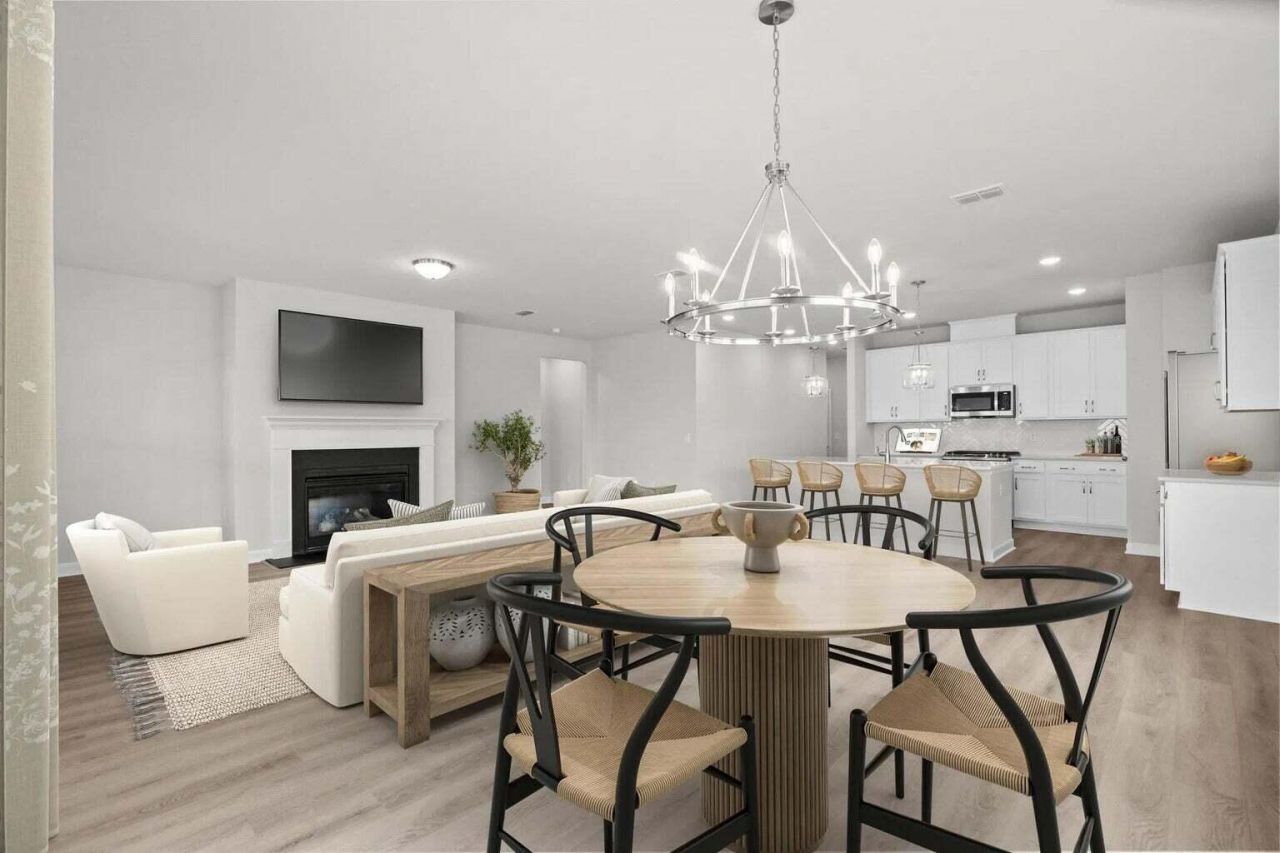 3089 Macaron Court Photo 5
