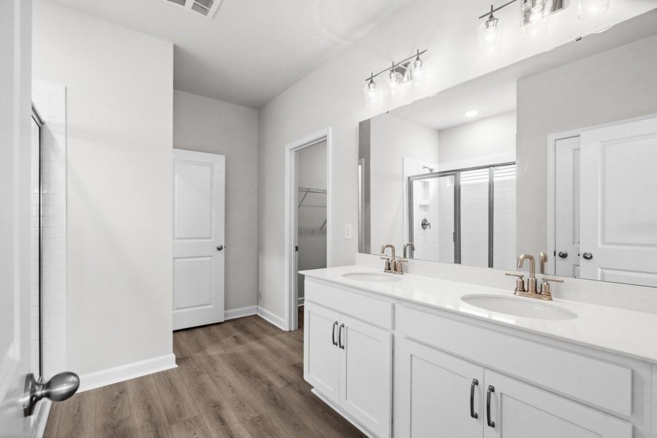 3089 Macaron Court Photo 7