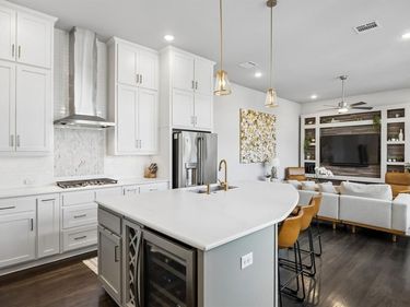 5105 Artemesia Lane , Dallas, TX 75209