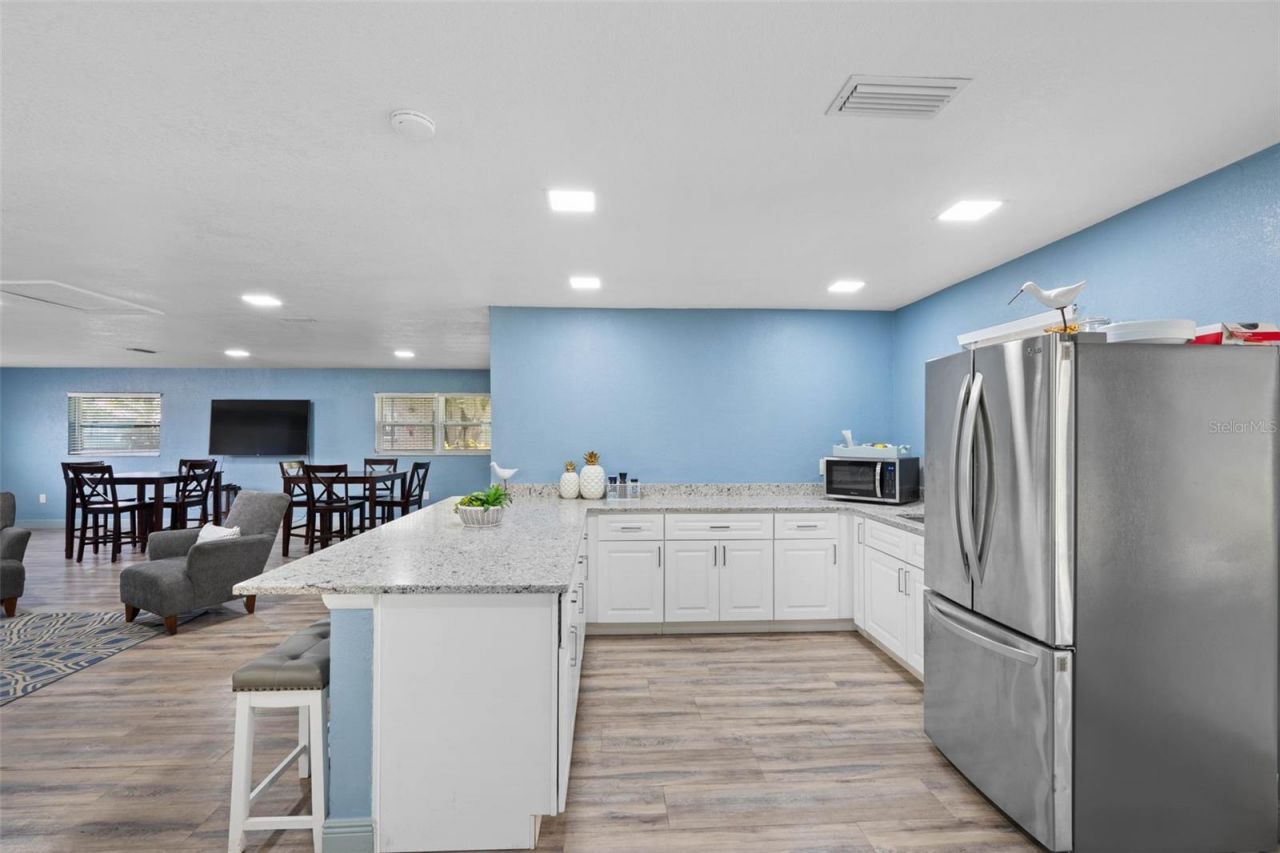 4050 4th Street N, Unit 104, Saint Petersburg, FL 33703 Photo