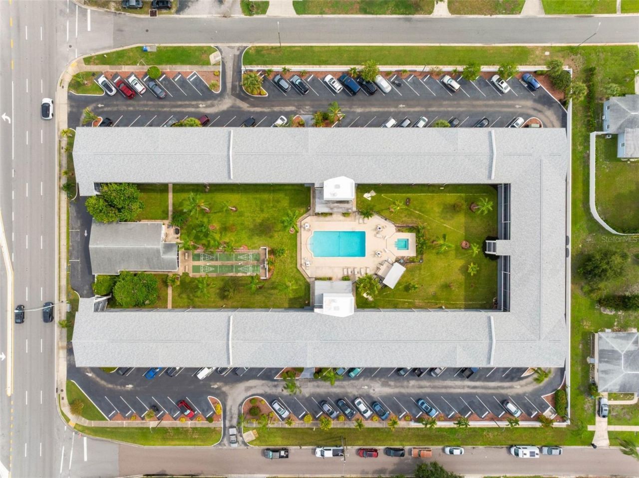 4050 4th Street N, Unit 104, Saint Petersburg, FL 33703 Photo