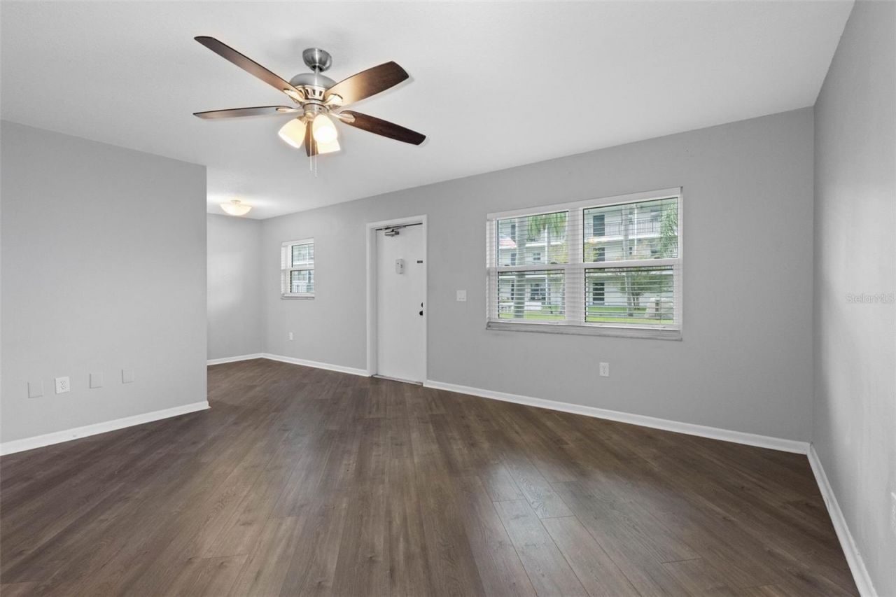 4050 4th Street N, Unit 104, Saint Petersburg, FL 33703 Photo