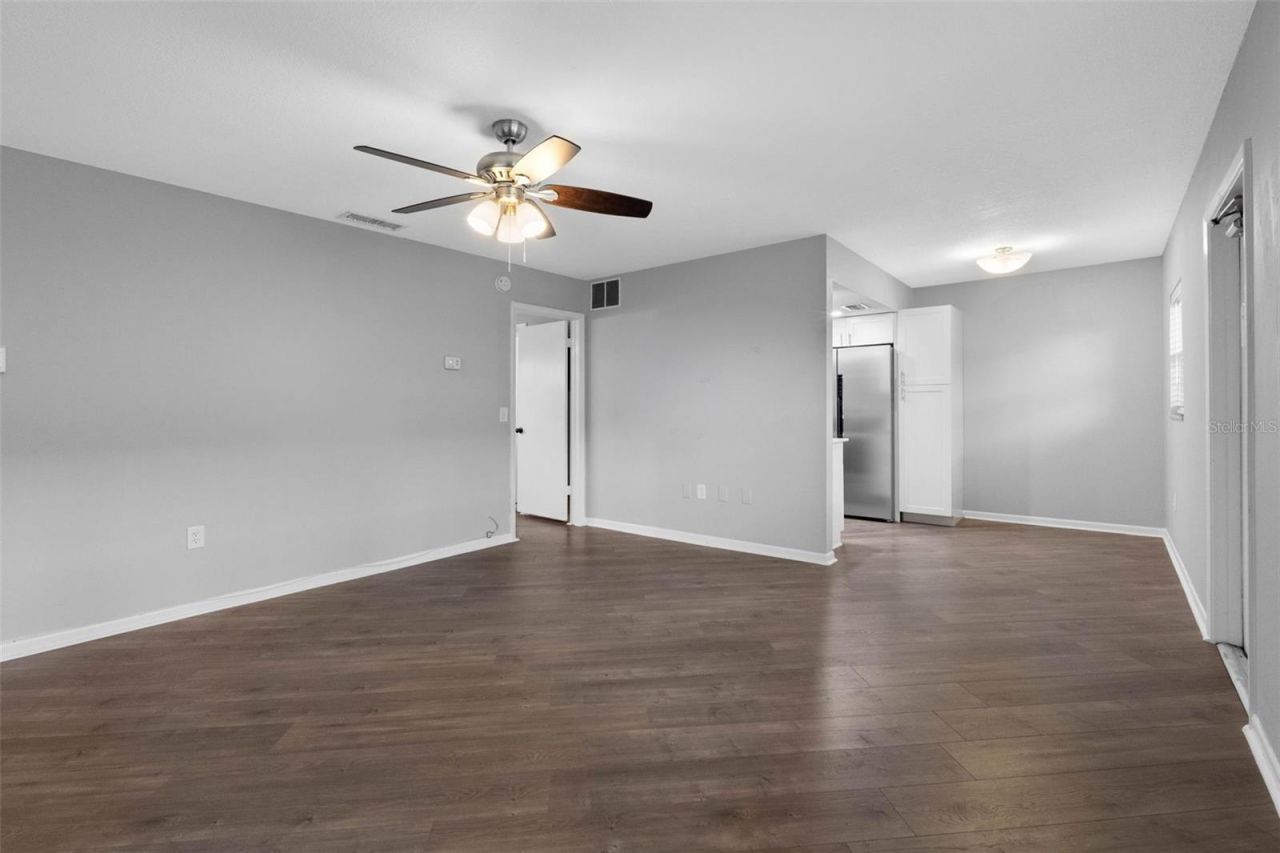 4050 4th Street N, Unit 104, Saint Petersburg, FL 33703 Photo