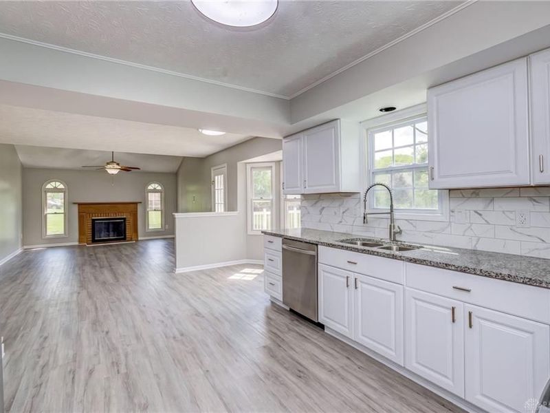 7497 Rolling Meadows Drive, West Chester Township, OH 45069 Photo 9