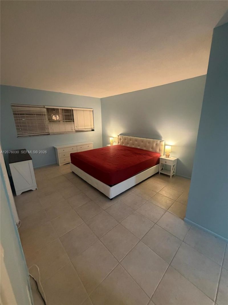 2751 N Palm Aire Dr, Unit 502, Pompano Beach, FL 33069 Photo