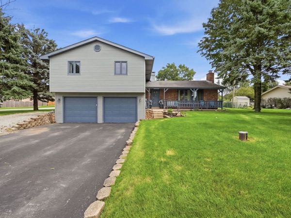 16123 S Peerless Drive, Plainfield, IL 60586