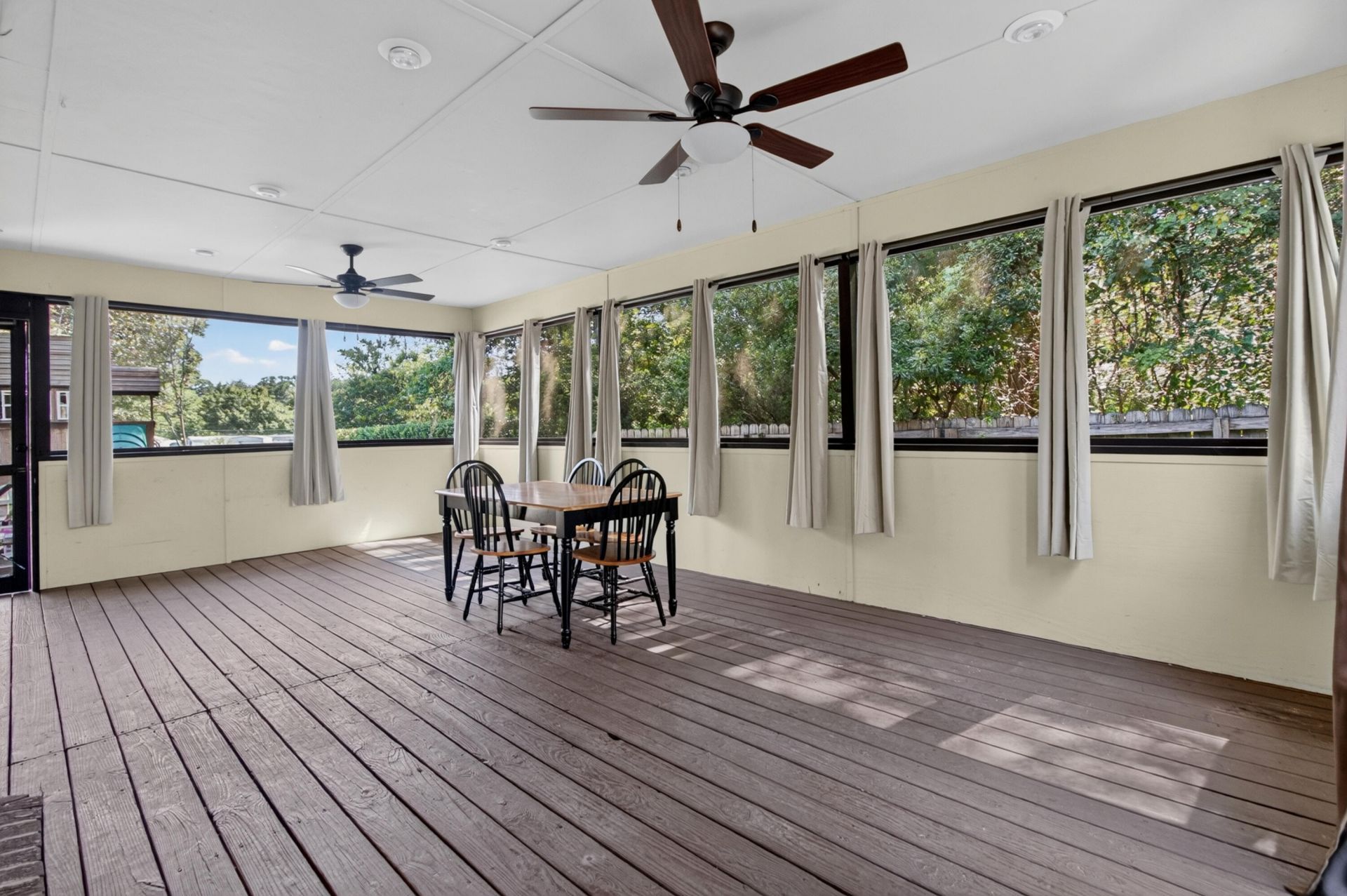295 Forest Circle Photo 22
