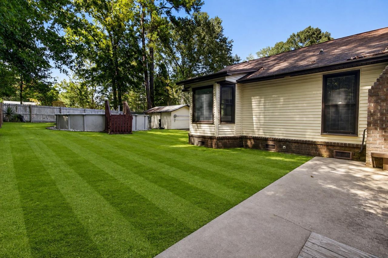295 Forest Circle Photo 23