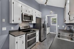 295 Forest Circle photo 4