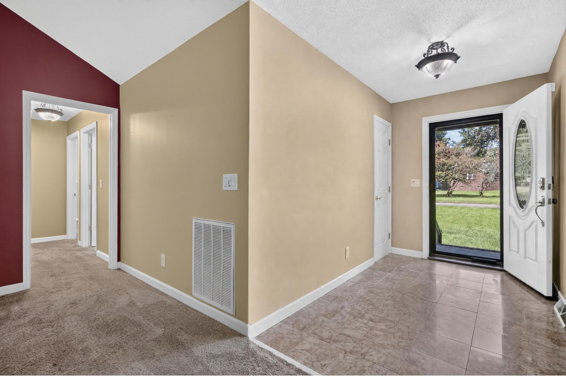 295 Forest Circle Photo 5