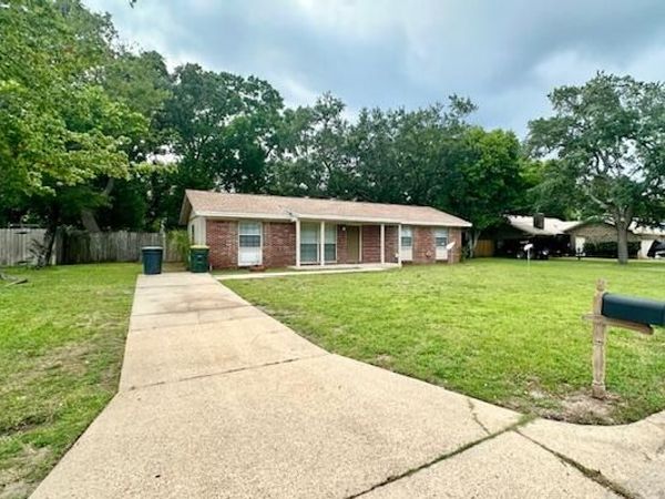 118 NW Audrey Circle, Fort Walton Beach, FL 32548