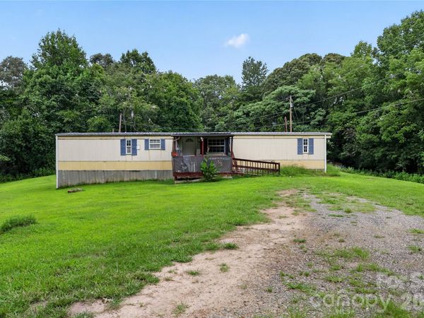 5146 Gross Road , Hickory, NC 28602