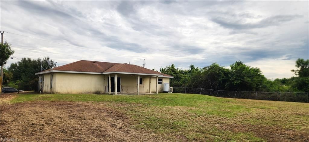 367 Peerless St, Lehigh Acres, FL 33974 Photo