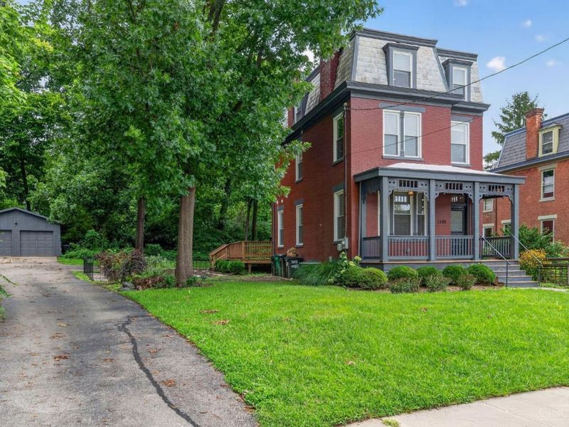 1586 Spring Lawn Avenue, Cincinnati, OH 45223 Photo 3