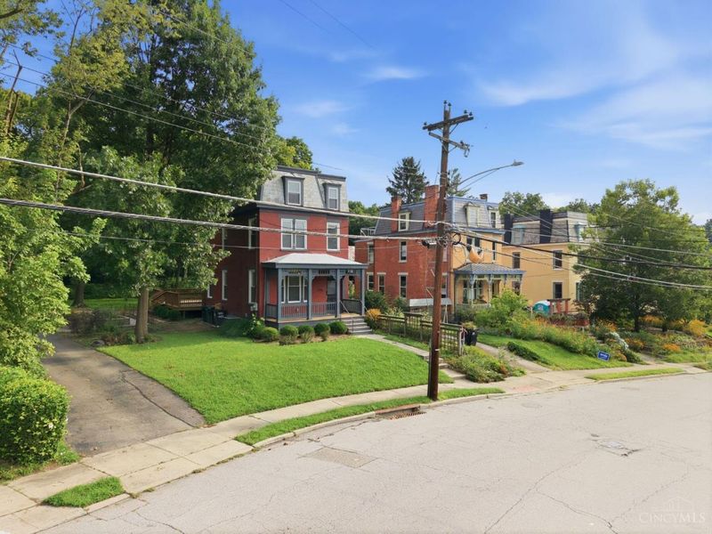 1586 Spring Lawn Avenue, Cincinnati, OH 45223 Photo 7