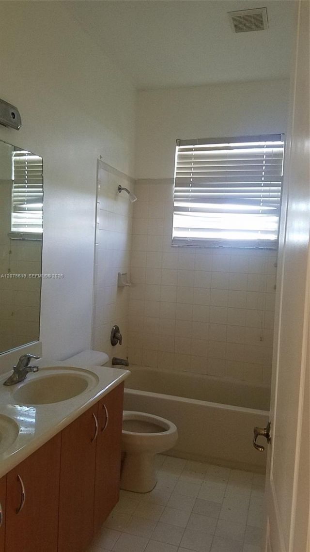 1934 NE 3rd, Unit Ct, Homestead, FL 33033 Photo