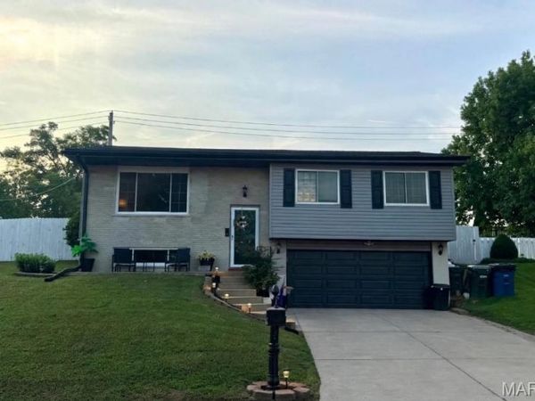 619 Robin Drive, Arnold, MO 63010