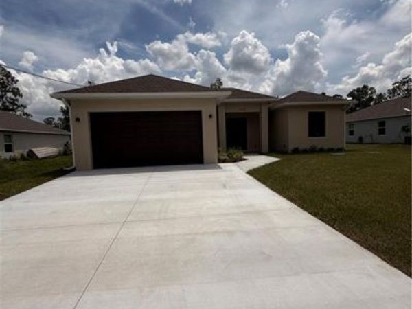 469 Woodman DR , LEHIGH ACRES, FL 33972