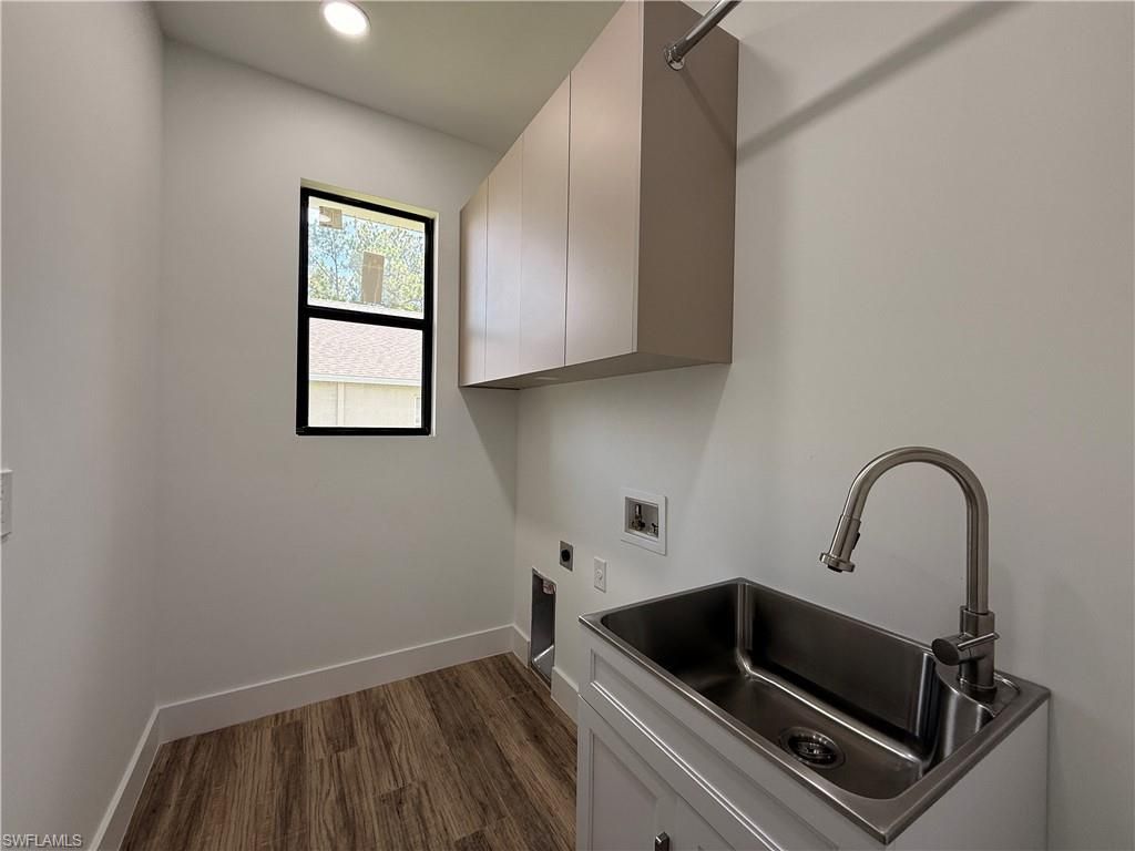 469 Woodman Dr, Lehigh Acres, FL 33972 Photo
