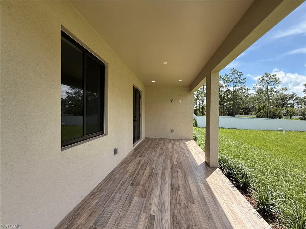 469 Woodman Dr, Lehigh Acres, FL 33972 Photo
