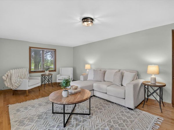 1270 Hillside Road, Edgerton, WI 53534