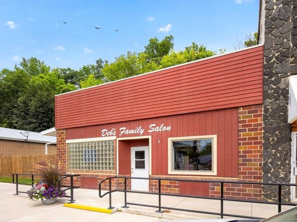 438 Highway 60 , Zumbro Falls, MN 55991
