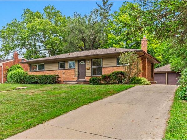 1511 Catalina Drive, Ann Arbor, MI 48103