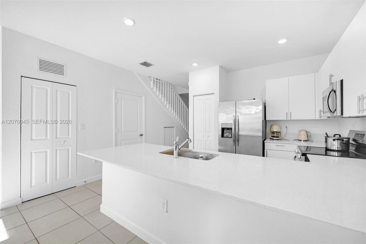 12877 SW 232nd Ln , Homestead, FL 33032 Photo