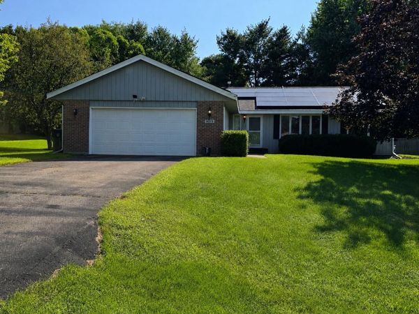 9375 Winterfield Lane, ROSCOE, IL 61073