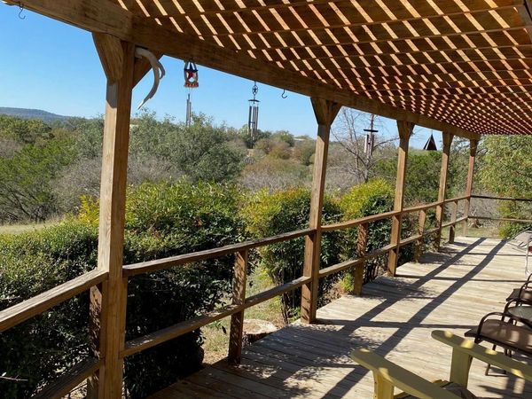 209 Crest DR, Kingsland, TX 78639