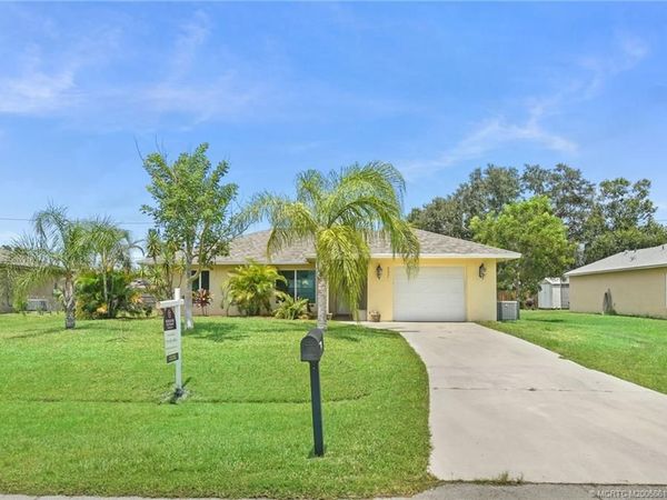537 NW Billiar Avenue, Port St Lucie, FL 34983