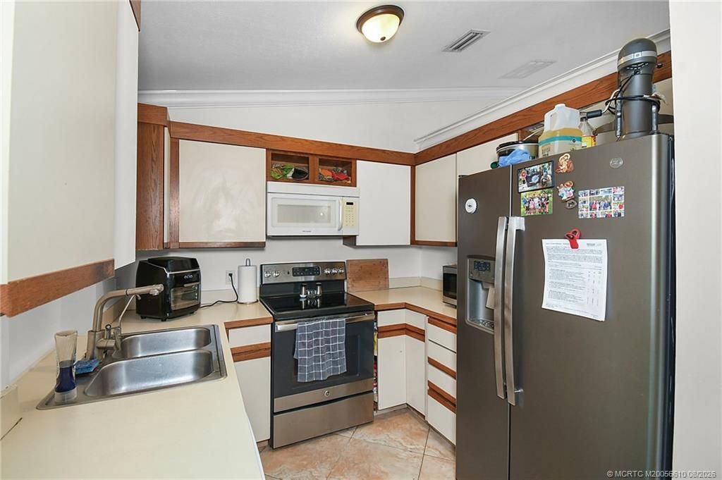 537 NW Billiar Avenue, Port Saint Lucie, FL 34983 Photo