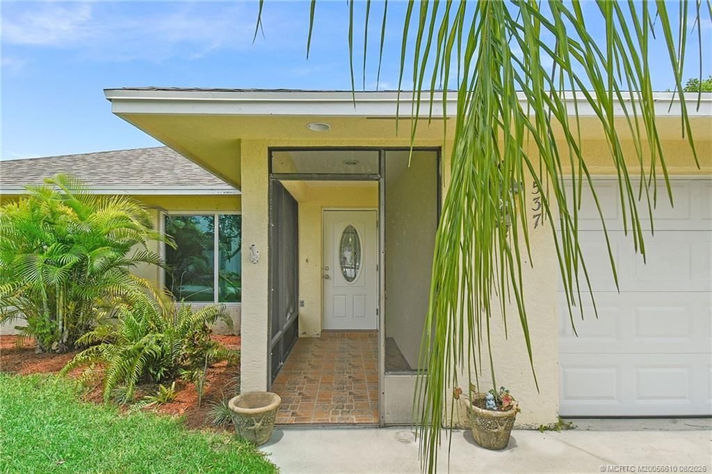 537 NW Billiar Avenue, Port Saint Lucie, FL 34983 Photo