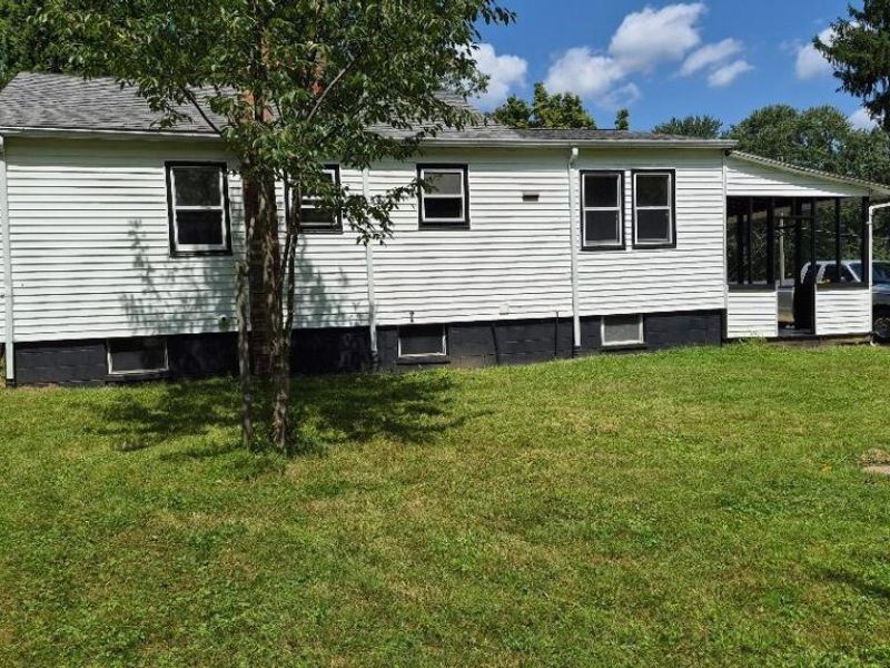 3962 Swain Drive, Norton, OH 44203 Photo 2
