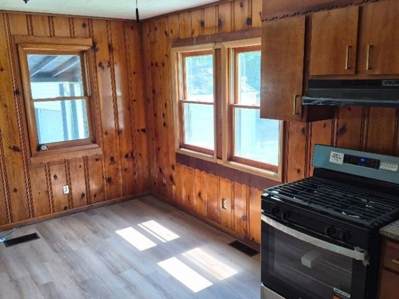 3962 Swain Drive, Norton, OH 44203 Photo 9