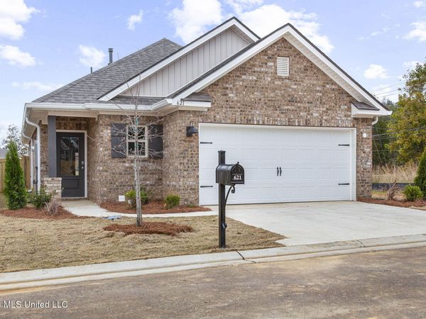 621 Stillwater Cove, Pearl, MS 39208