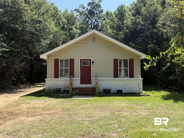 906 N Cedar Street, Foley, AL 36535