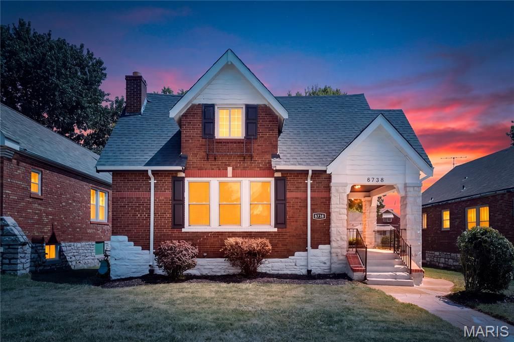 8738 Partridge Avenue, Saint Louis, MO 63147 Main Photo