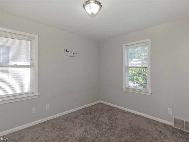 8207 Garfield Boulevard , Garfield Heights, OH 44125 Photo 13