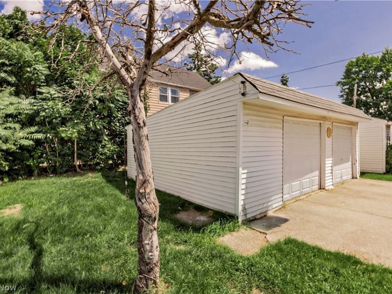 8207 Garfield Boulevard , Garfield Heights, OH 44125 Photo 28