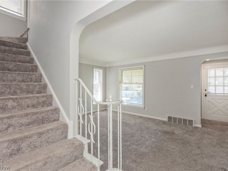 8207 Garfield Boulevard , Garfield Heights, OH 44125 Photo 5