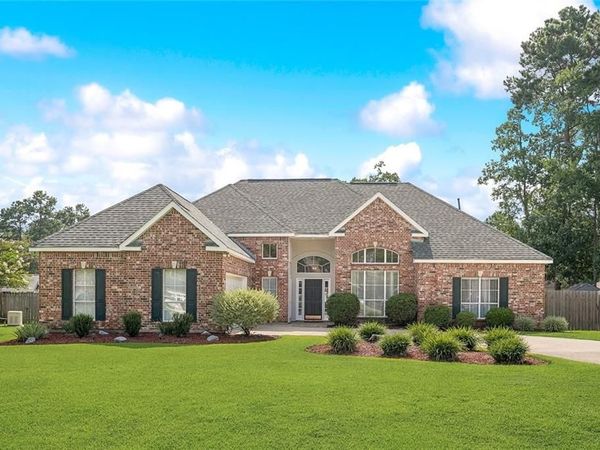 967 RICHMOND Court, Mandeville, LA 70448