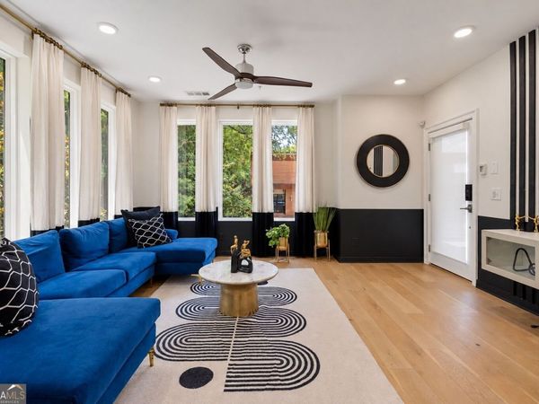 371 Pratt Drive SE, Unit 207, Atlanta, GA 30315